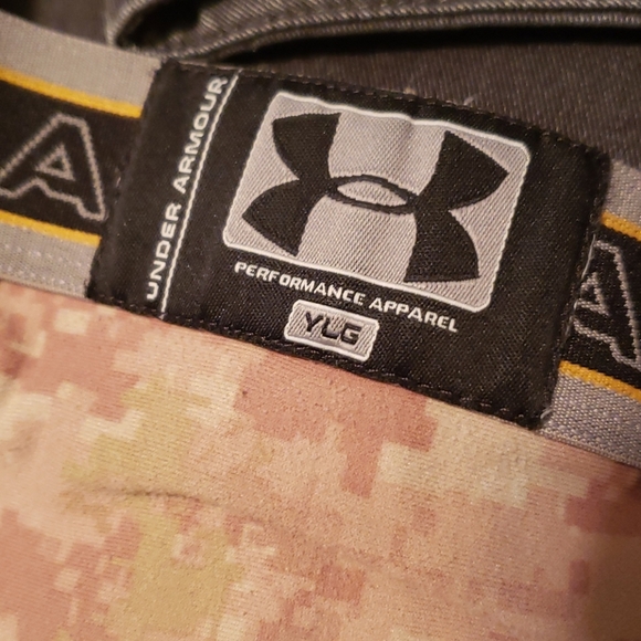 Under Armour Performance Leggings - Picture 5 of 5